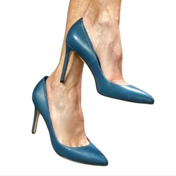🎁HOLIDAY SPECIAL🎁GUCCI Teal Leather Stiletto Pumps - Picture 7 of 13